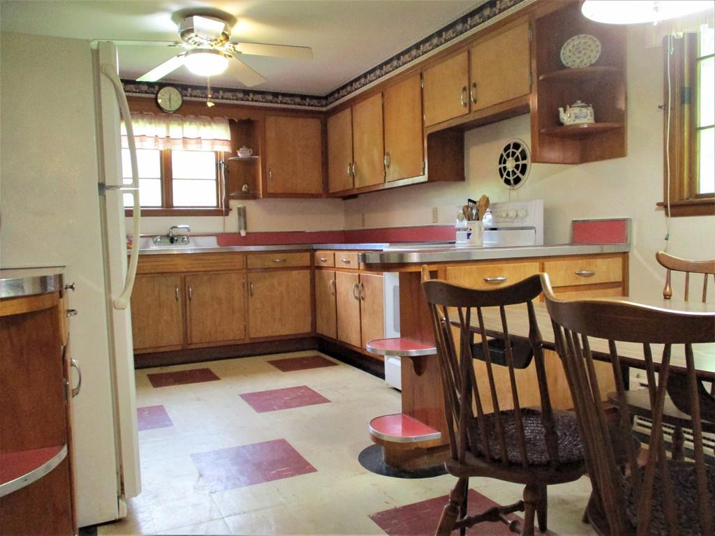 22 Park Hill Road Worcester, MA 01607 - Photo 8 of 21 Gallery Image 8