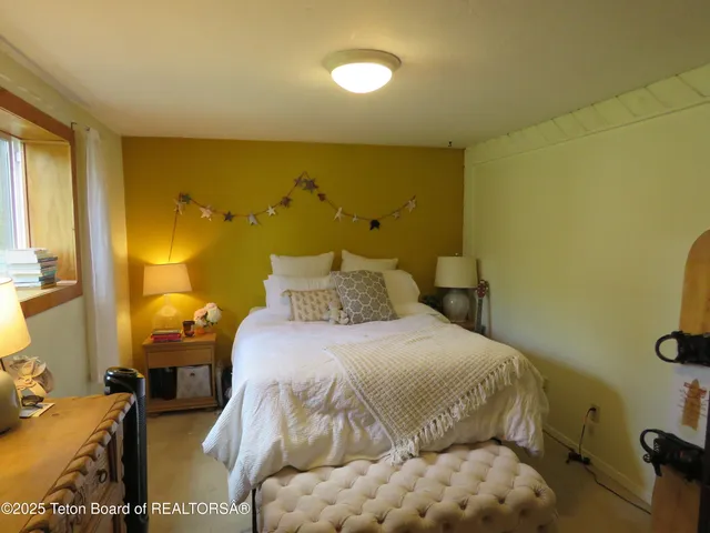 $3,045,000 | 680 East Hall Avenue, Jackson, WY 83001