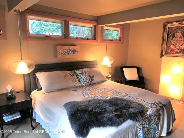 $3,045,000 | 680 East Hall Avenue, Jackson, WY 83001