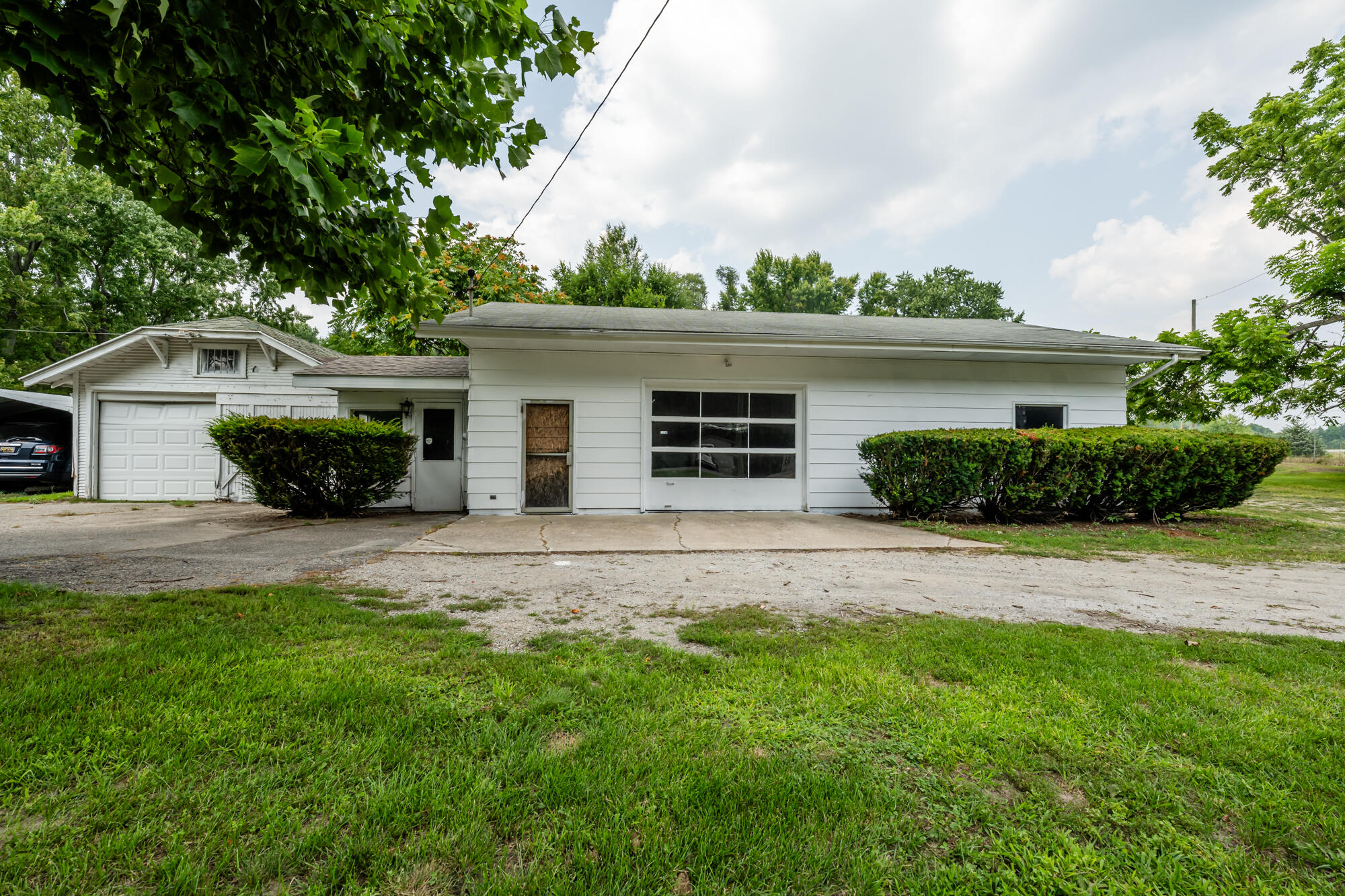 4109 Coloma Road Benton Harbor, MI 49022 - Photo 28 of 37 4109