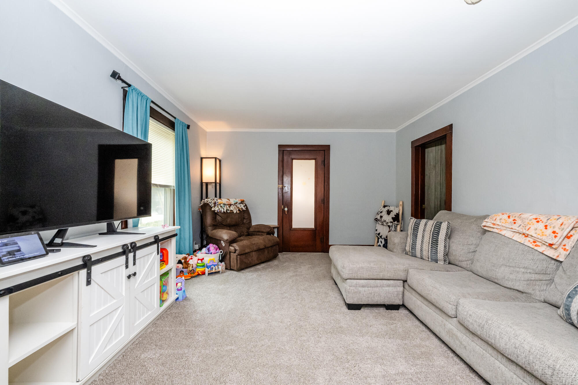 4109 Coloma Road Benton Harbor, MI 49022 - Photo 4 of 37 4109