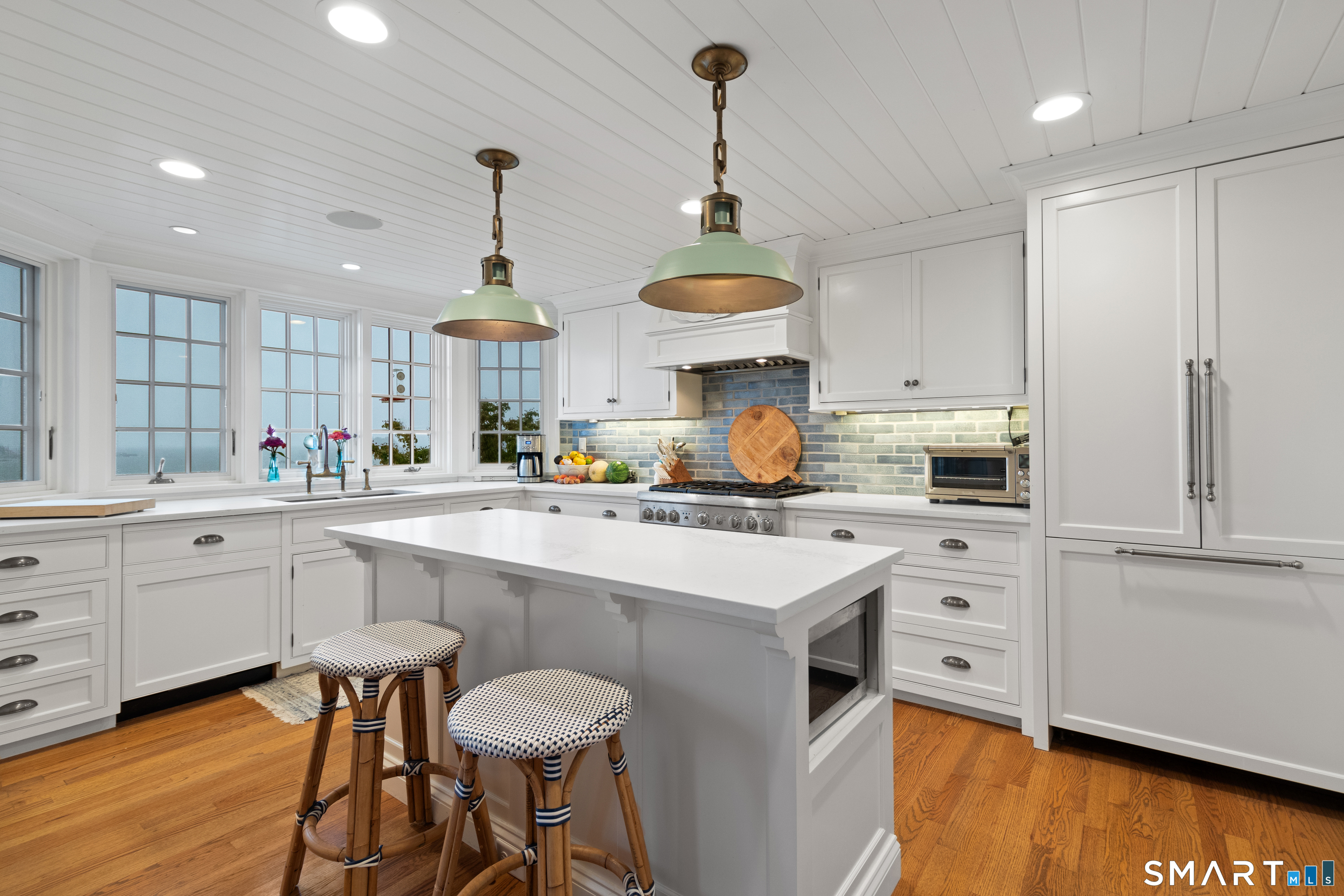 27 Prospect Hill Road Branford, CT 06405 - Photo 11 of 35