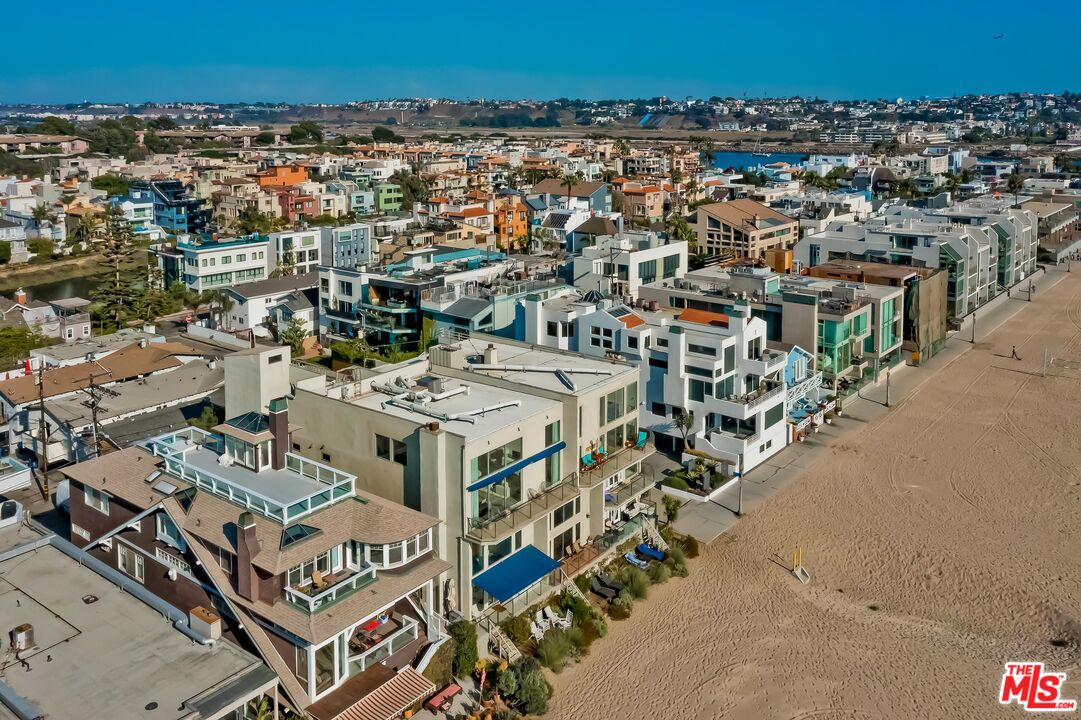 1 Topsail Street, Unit 302 Marina del Rey, CA 90292 - Photo 16 of 54