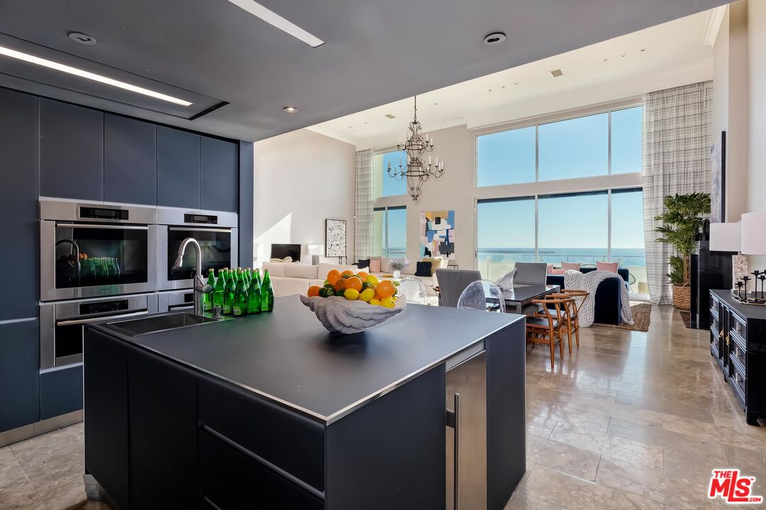 1 Topsail Street, Unit 302 Marina del Rey, CA 90292 - Photo 19 of 54