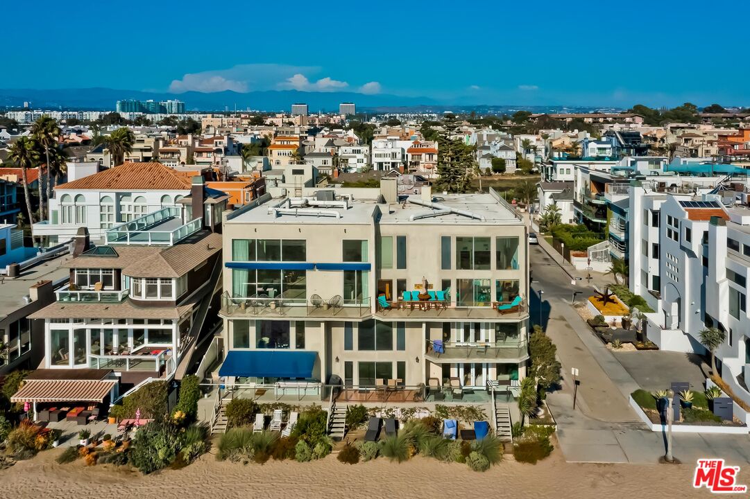 1 Topsail Street, Unit 302 Marina del Rey, CA 90292 - Photo 4 of 54