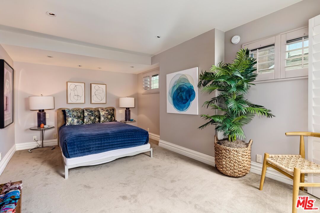 1 Topsail Street, Unit 302 Marina del Rey, CA 90292 - Photo 31 of 54