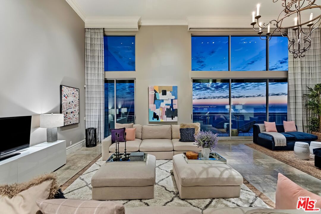 1 Topsail Street, Unit 302 Marina del Rey, CA 90292 - Photo 34 of 54