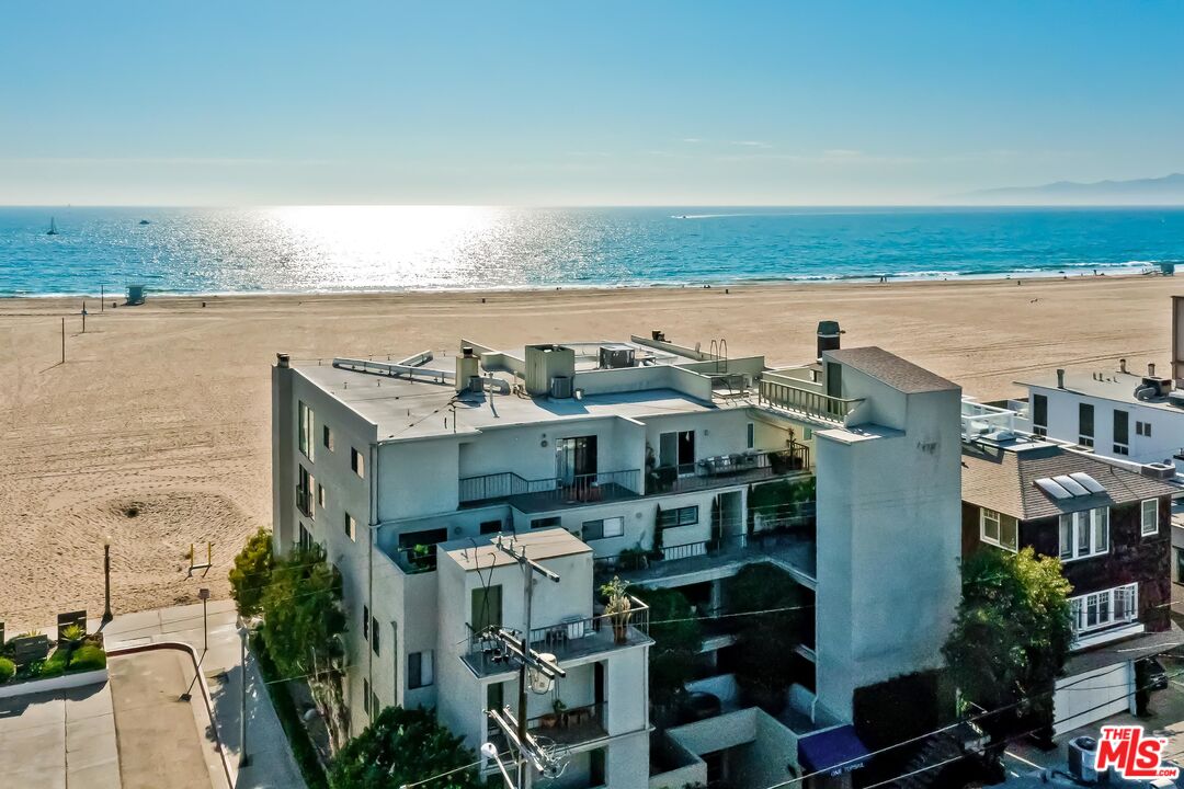 1 Topsail Street, Unit 302 Marina del Rey, CA 90292 - Photo 50 of 54