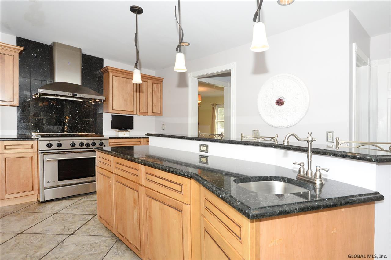 165 Wemple Road Bethlehem, NY 12077 - Photo 9 of 37 Photo 9