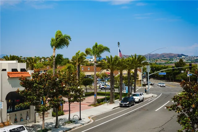 a picture of a room with a white wall