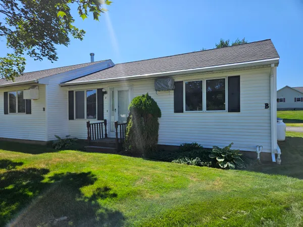 $185,000 | 7 Meadow View Lane, Unit 7, Winslow, ME 04901