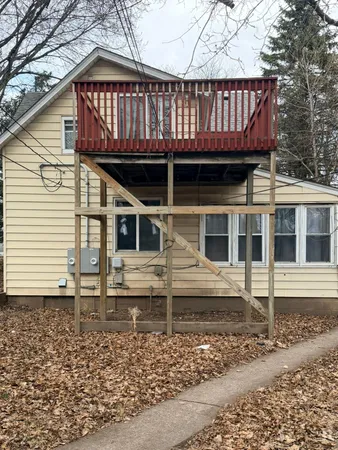 $1,875 | 1030 Reaney Avenue East, Unit 1, St. Paul, MN 55106