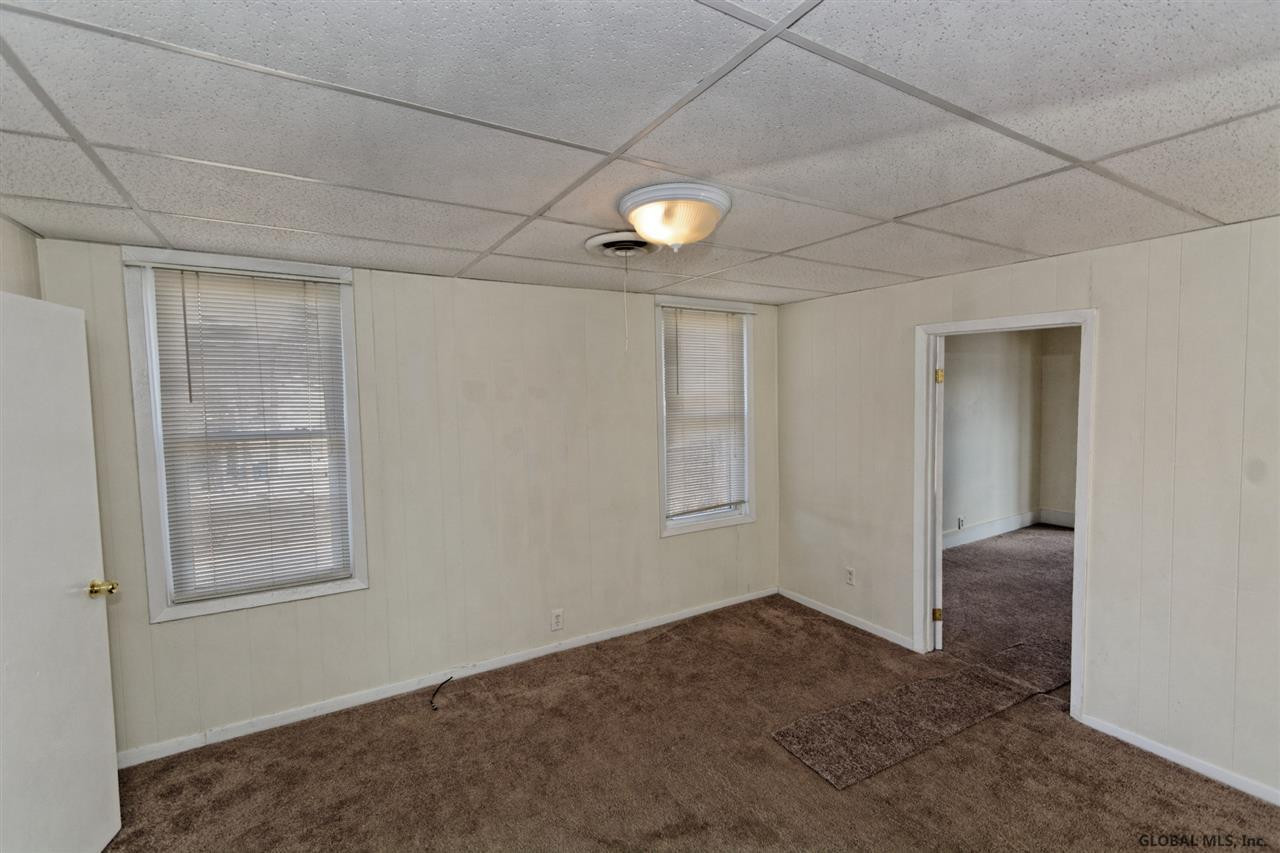 231 Phillips Road Rotterdam, NY 12306 - Photo 13 of 25 Photo 13
