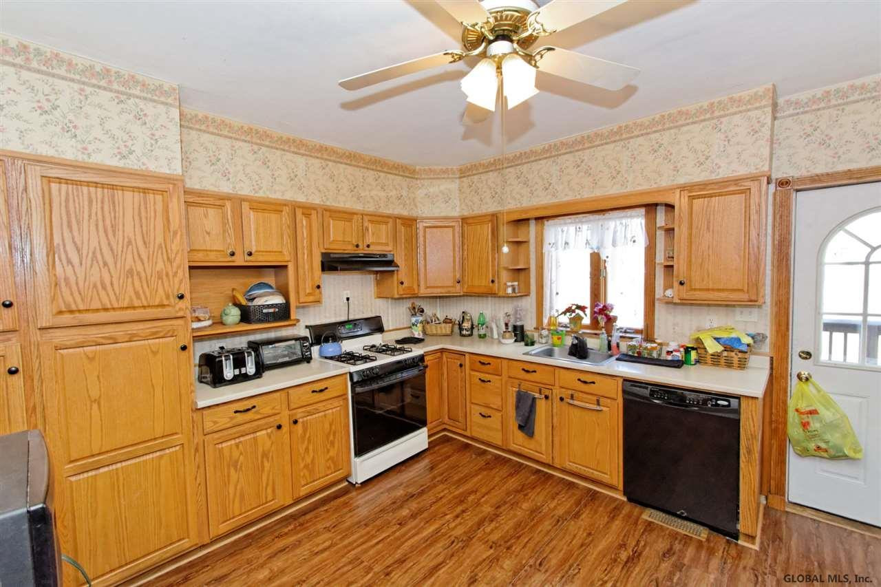 231 Phillips Road Rotterdam, NY 12306 - Photo 5 of 25 Photo 5