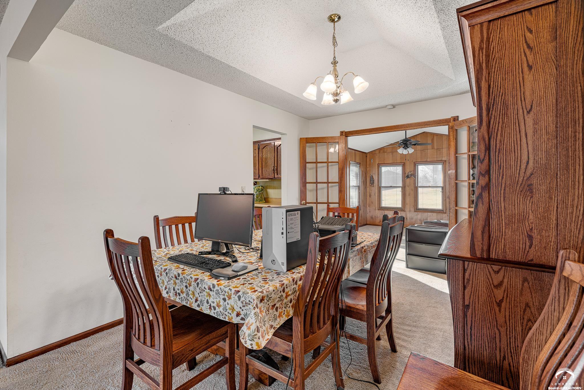 8636 Cedar Niles Road Lenexa, KS 66227 - Photo 11 of 56