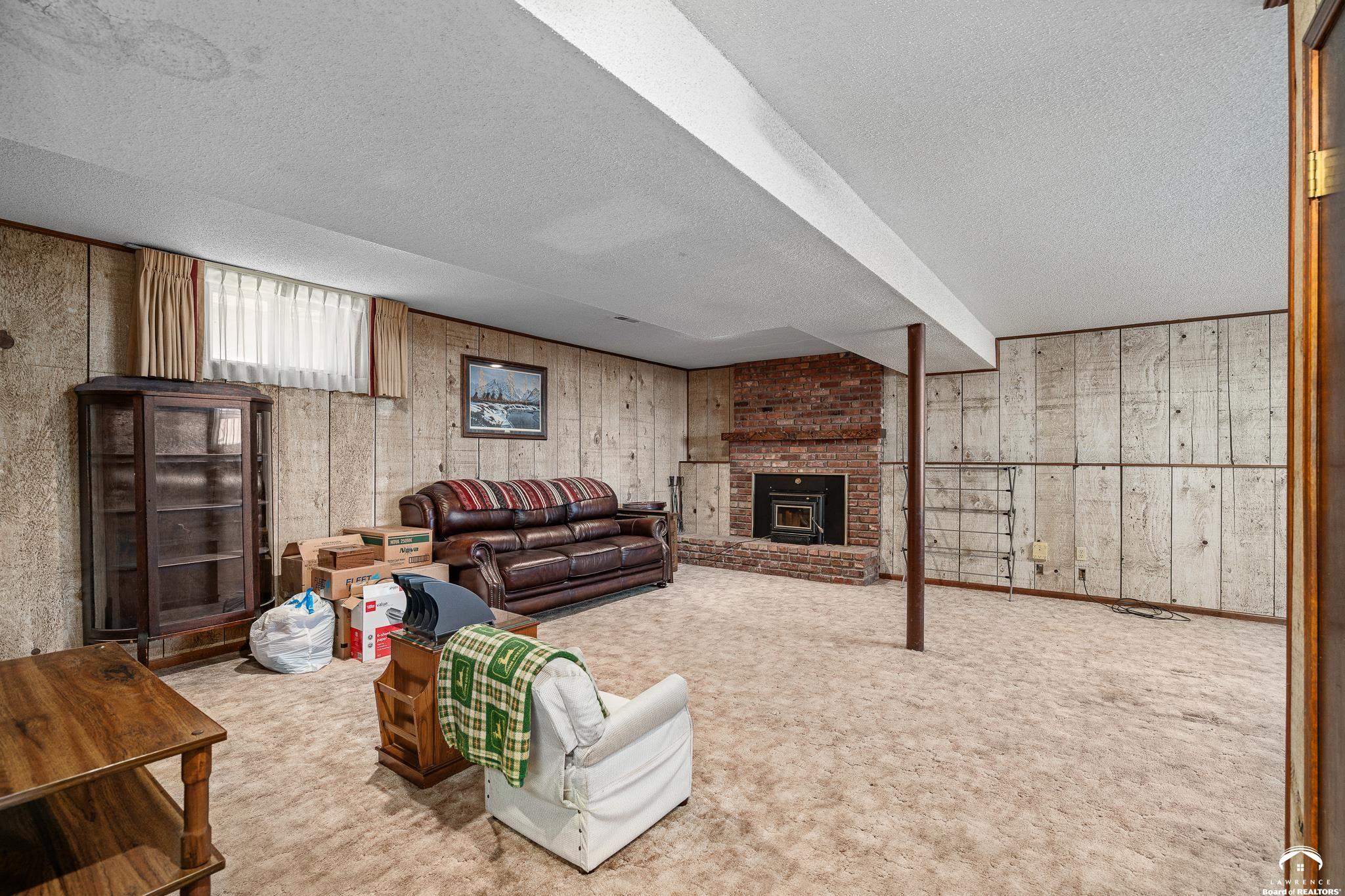 8636 Cedar Niles Road Lenexa, KS 66227 - Photo 24 of 56