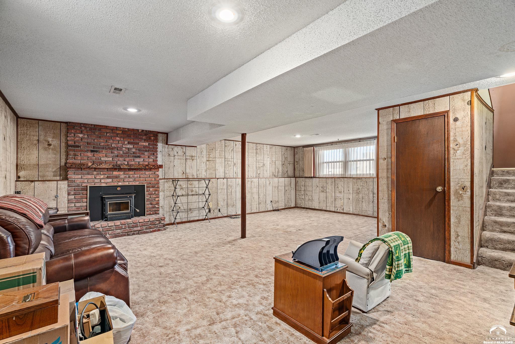 8636 Cedar Niles Road Lenexa, KS 66227 - Photo 25 of 56