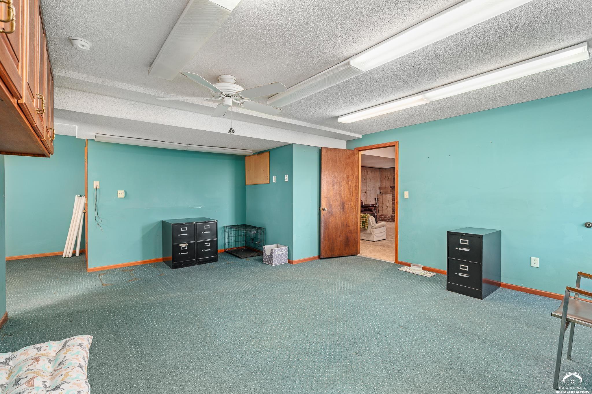 8636 Cedar Niles Road Lenexa, KS 66227 - Photo 33 of 56