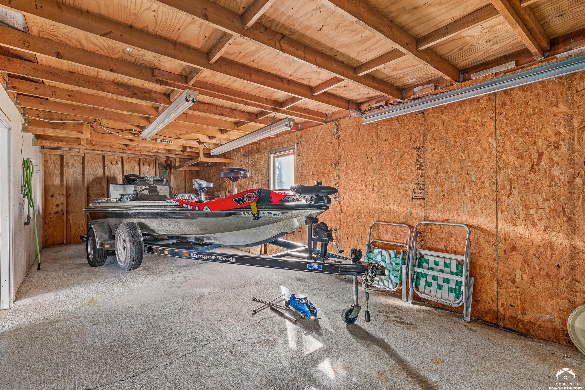 8636 Cedar Niles Road Lenexa, KS 66227 - Photo 43 of 56