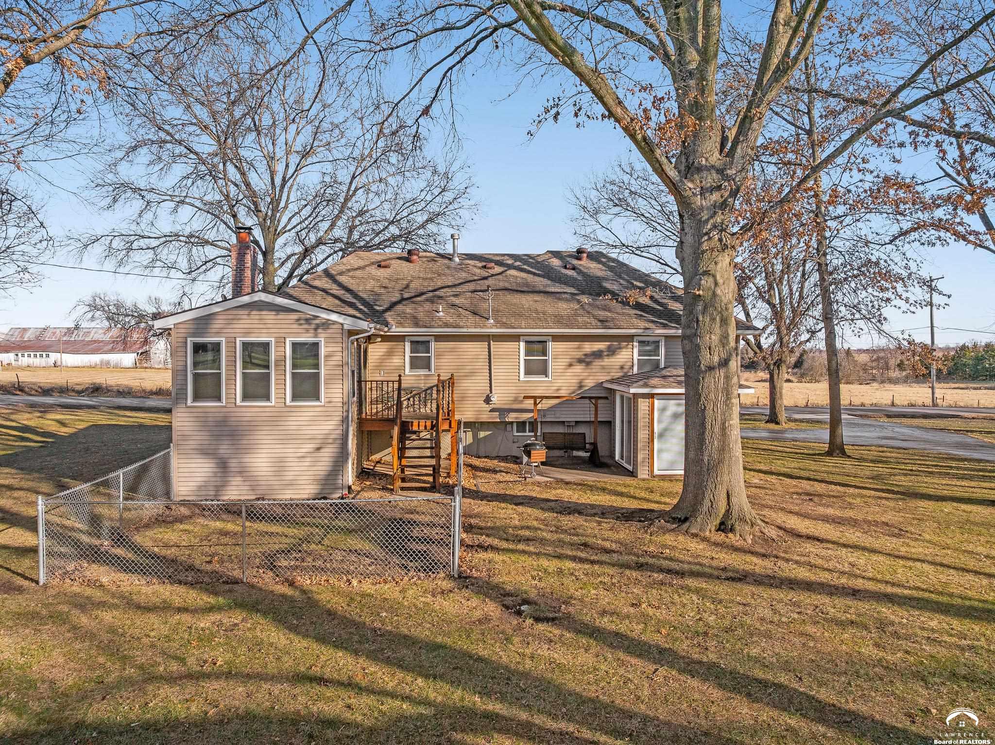 8636 Cedar Niles Road Lenexa, KS 66227 - Photo 52 of 56