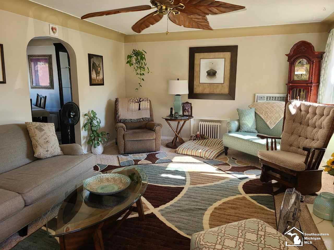 7510 Monroe Road Lambertville, MI 48144 - Photo 6 of 32 Living Room
