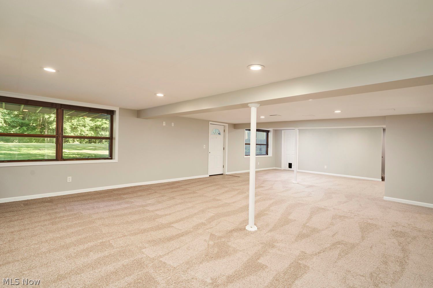 1097 Oak Tree Road Akron, OH 44320 - Photo 17 of 24