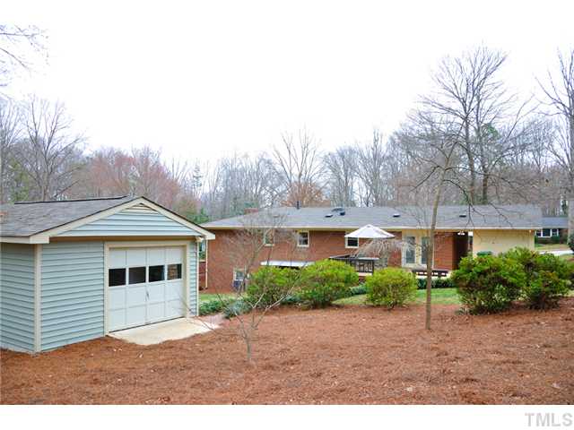 1310 Hampton Valley Road Cary, NC 27511 - Photo 23 of 25 Gallery Image 23