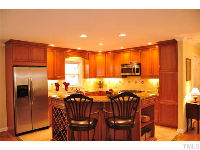 1310 Hampton Valley Road Cary, NC 27511 - Photo 10 of 25 Gallery Image 10
