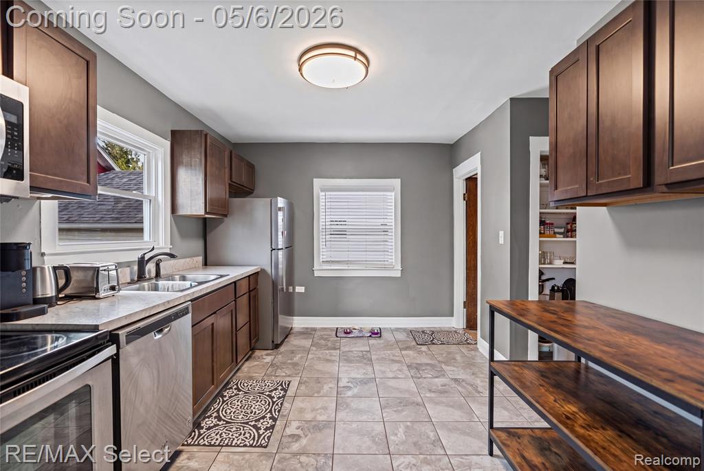 111 West 3rd Street Davison, MI 48423 - Photo 15 of 44
