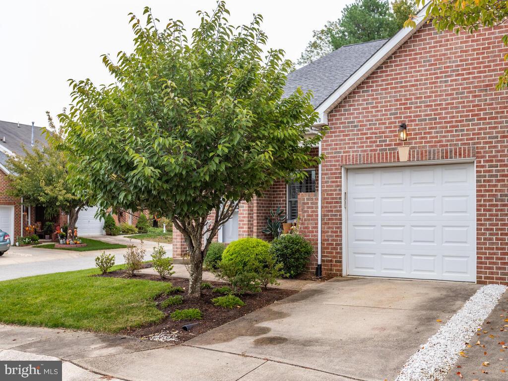 910 Perry Landing Court Annapolis, MD 21401 - Photo 2 of 56