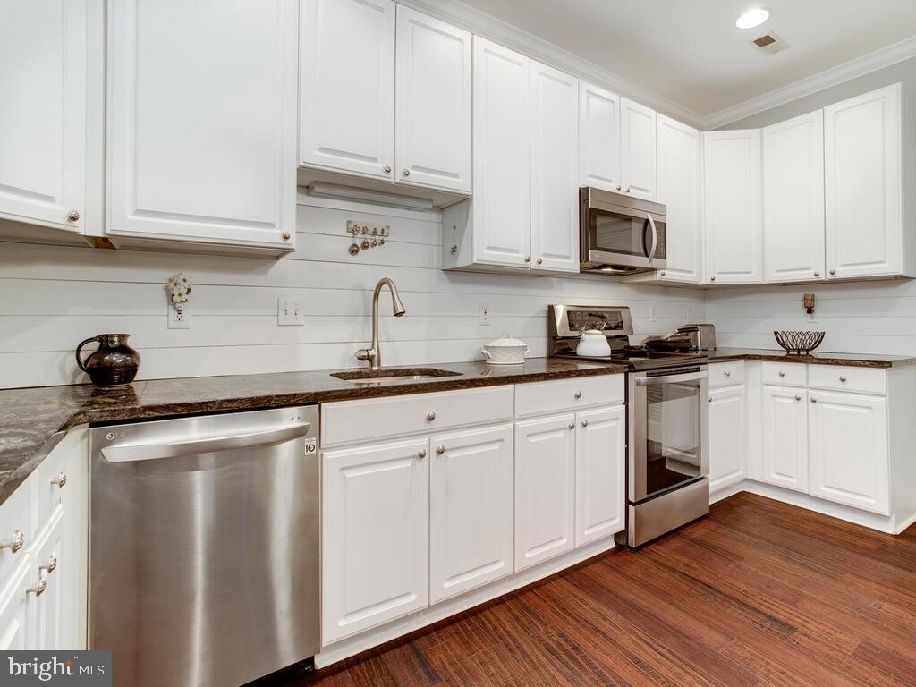 910 Perry Landing Court Annapolis, MD 21401 - Photo 16 of 56