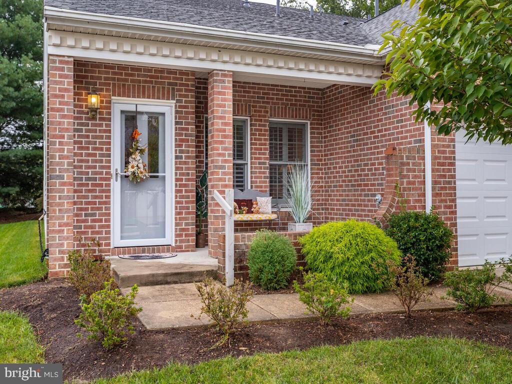 910 Perry Landing Court Annapolis, MD 21401 - Photo 3 of 56