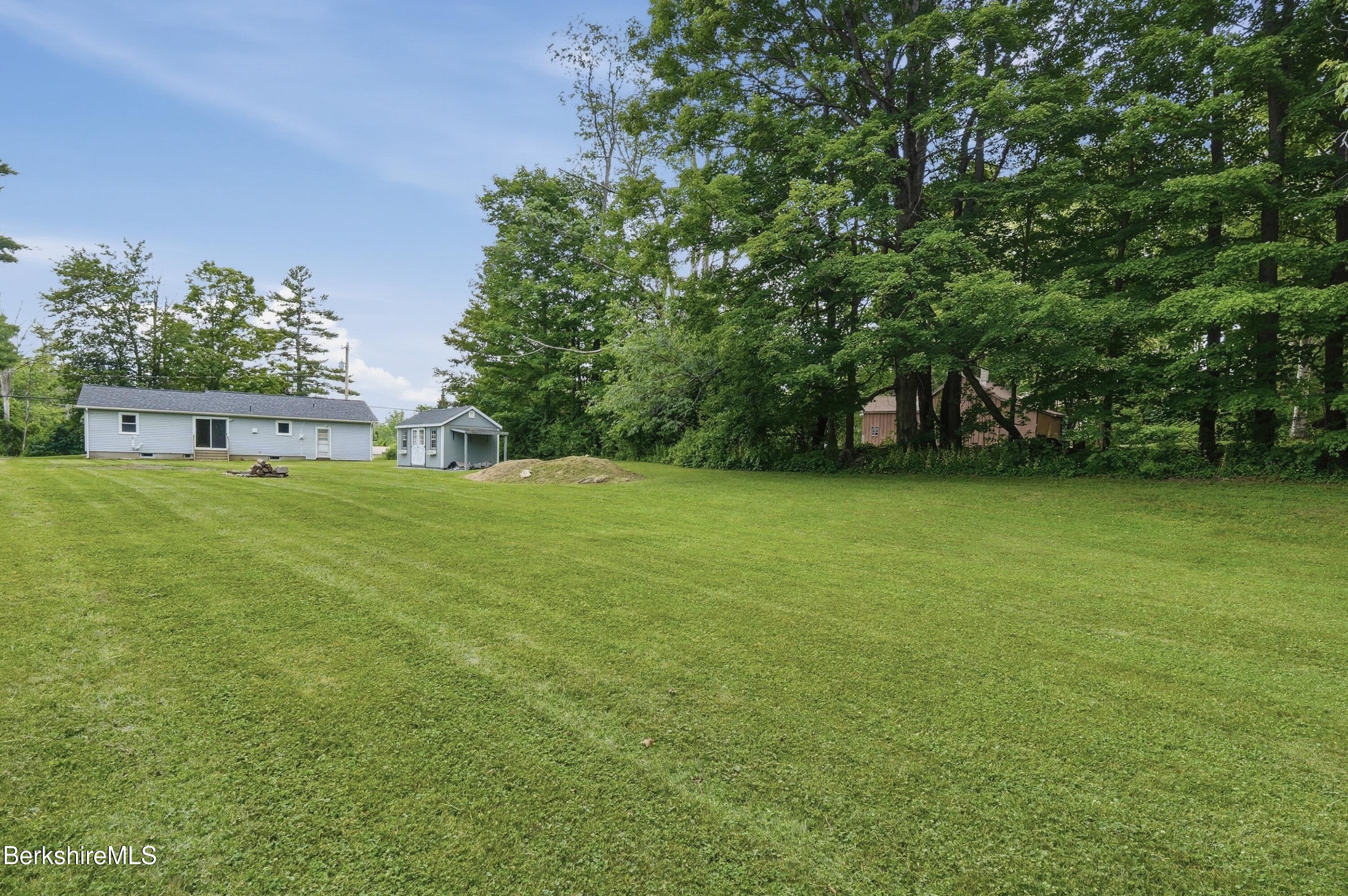 184 Melbourne Road Pittsfield, MA 01201 - Photo 31 of 36 Backyard