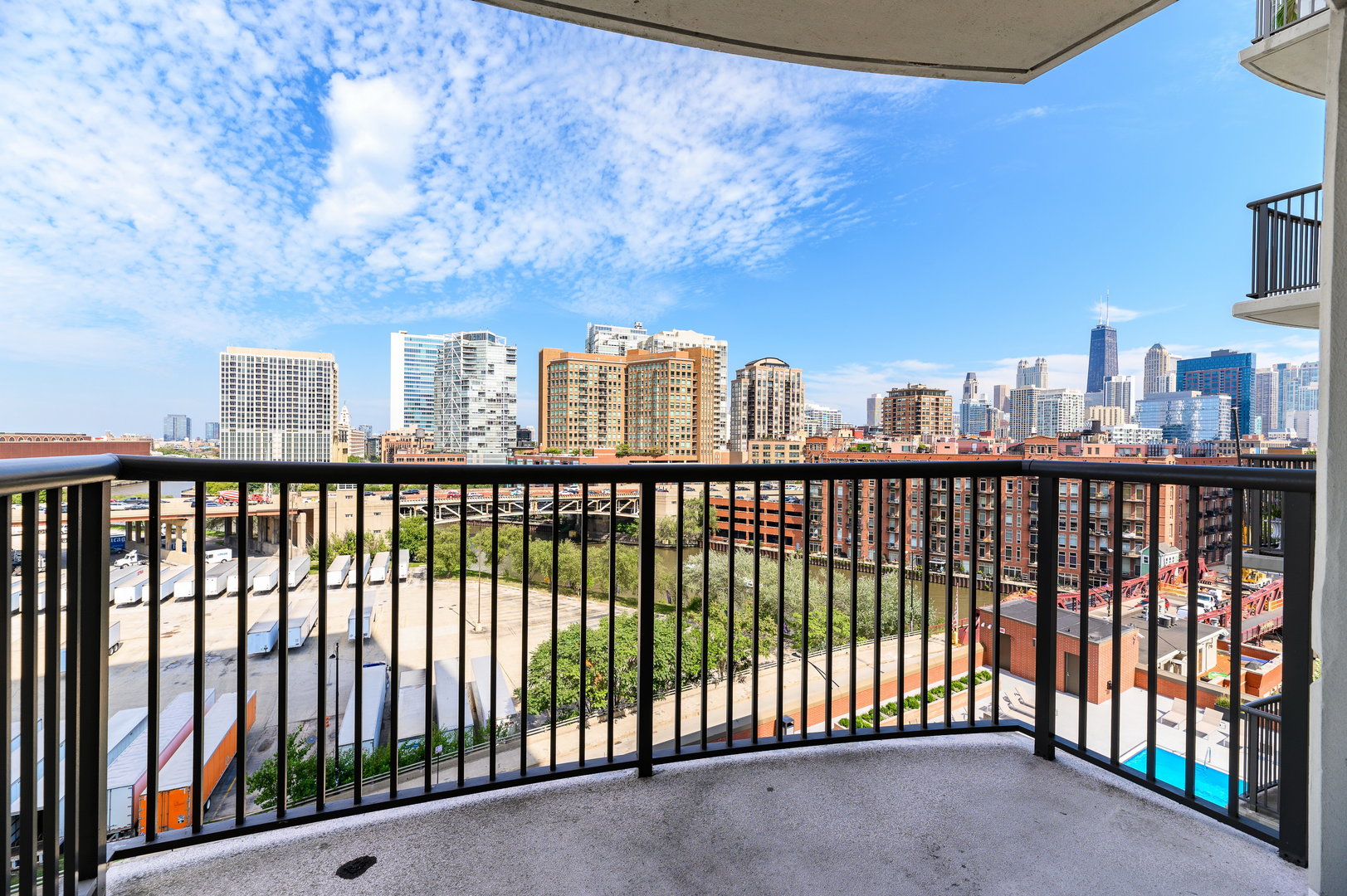 501 North Clinton Street, Unit 901 Chicago, IL 60654 - Photo 15 of 32