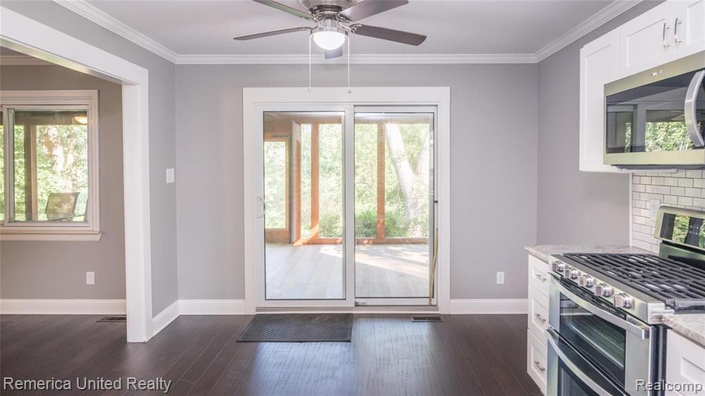 41980 Cherry Hill Road Novi, MI 48375 - Photo 12 of 52