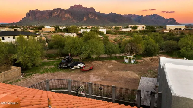 $949,000 | 117 North Arroya Road, Apache Junction, AZ 85119