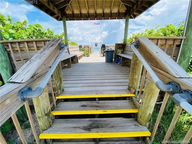 $4,700 | 10044 South Ocean Drive, Unit 206, Jensen Beach, FL 34957