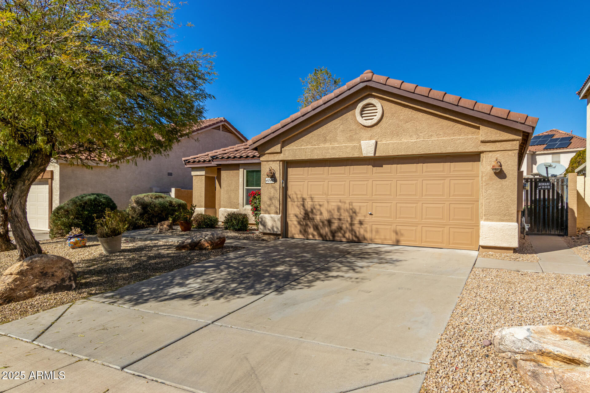 4040 East Rowel Road Phoenix, AZ 85050 - Photo 3 of 40 03 - Rowel 4040
