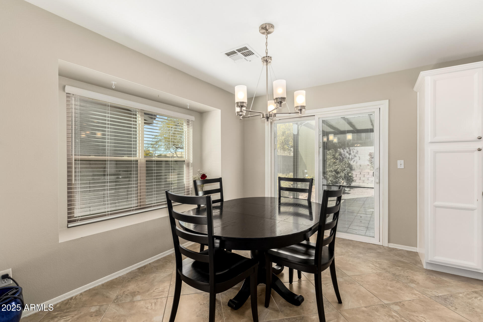 4040 East Rowel Road Phoenix, AZ 85050 - Photo 9 of 40 09 - Rowel 4040