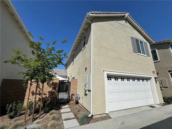 $3,500 | 7018 Aloe Lane, Fontana, CA 92336