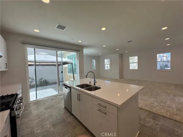 $3,500 | 7018 Aloe Lane, Fontana, CA 92336