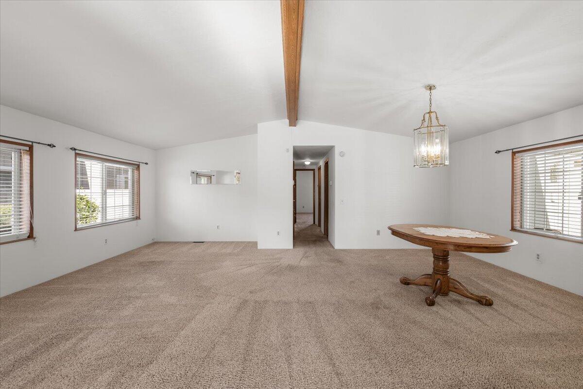 555 Freeman Road, Unit 257 Central Point, OR 97502 - Photo 13 of 26