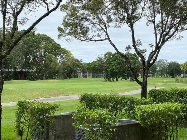 $1,950 | 400 Southwest 134th Way, Unit 102F, Pembroke Pines, FL 33027