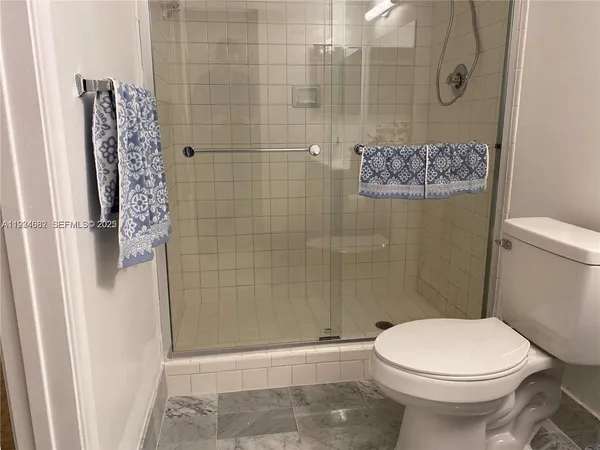 $1,950 | 400 Southwest 134th Way, Unit 102F, Pembroke Pines, FL 33027