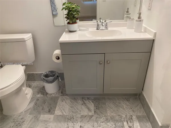 $1,950 | 400 Southwest 134th Way, Unit 102F, Pembroke Pines, FL 33027