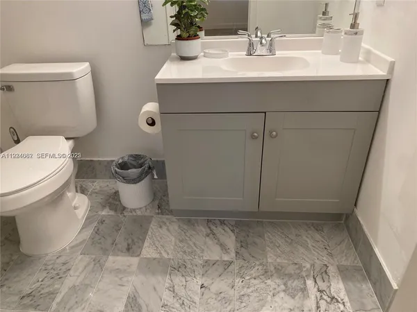 $1,950 | 400 Southwest 134th Way, Unit 102F, Pembroke Pines, FL 33027