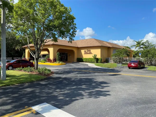 $1,950 | 400 Southwest 134th Way, Unit 102F, Pembroke Pines, FL 33027