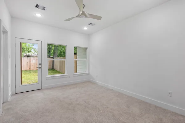 $2,100 | 8109 Hamlet Street, Unit A, Houston, TX 77078