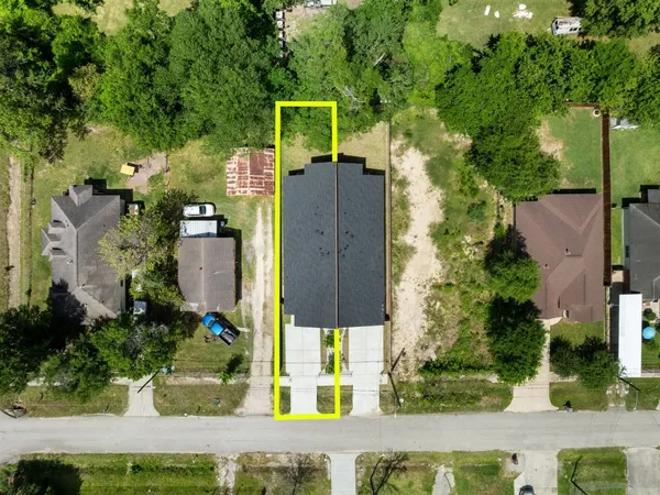$2,100 | 8109 Hamlet Street, Unit A, Houston, TX 77078