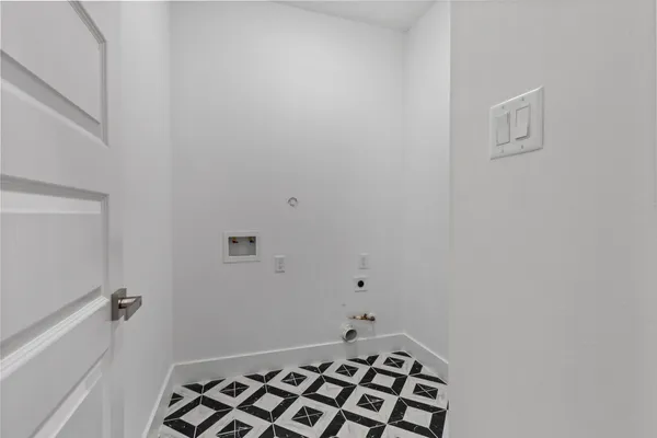$2,100 | 8109 Hamlet Street, Unit A, Houston, TX 77078